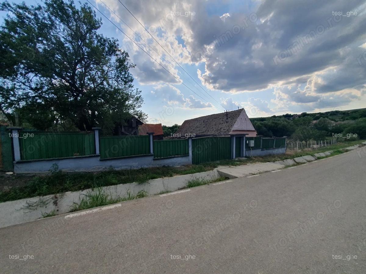 Vand casa cu teren intravilan ?i utilita?i 1701 mp - 3 Vand casa cu teren intravilan ?i utilita?i 1701 mp - 3