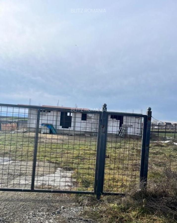 Casa la rosu 160 mp, teren 900 mp, zona Suceava (Moara) - 5