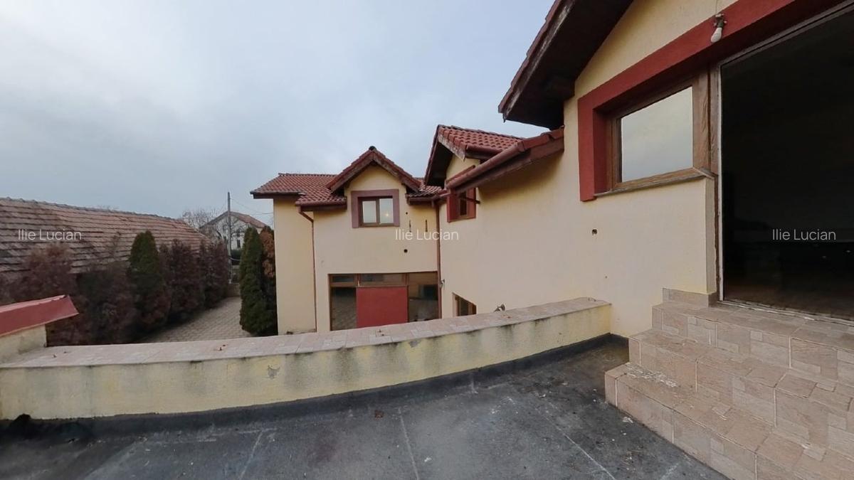 Proprietar vand casa in Dumbravita vatra veche, 9 camere, 5 bai, teren generos - 3