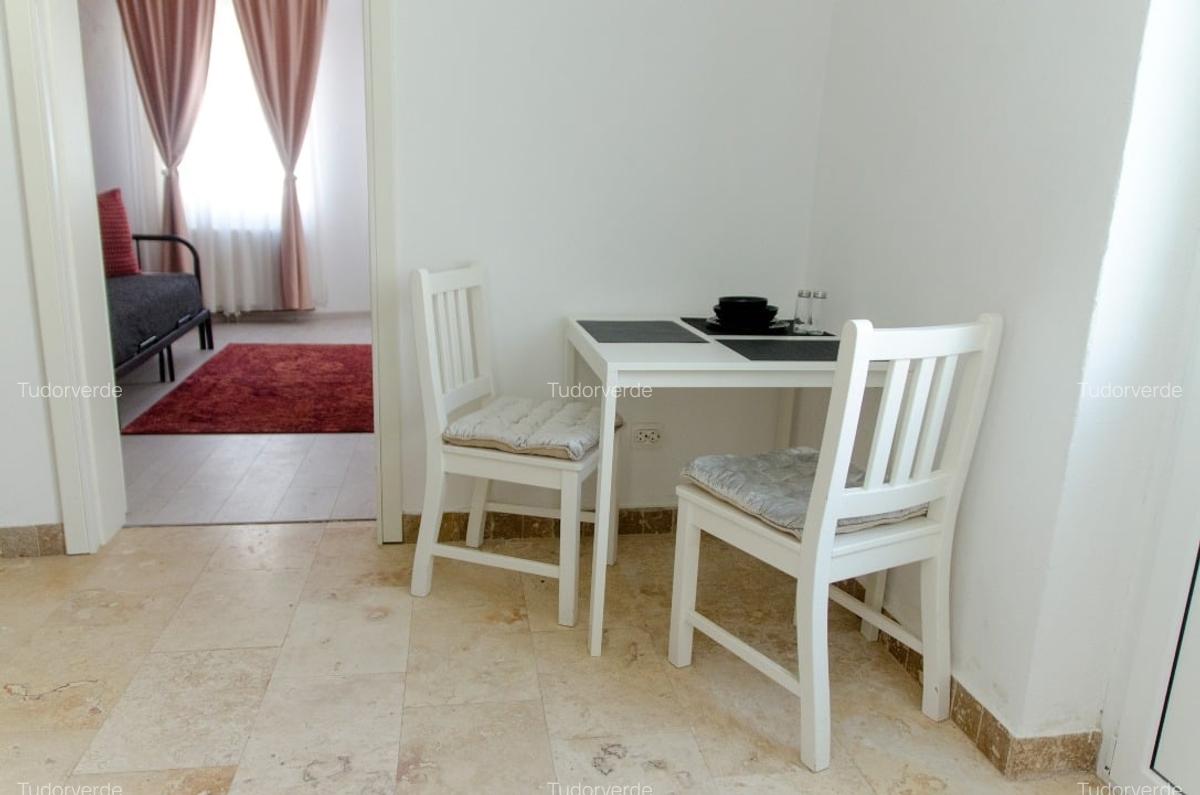 Proprietar - casa 5 camere singur in curte zona Brasovechi Crisan - 4