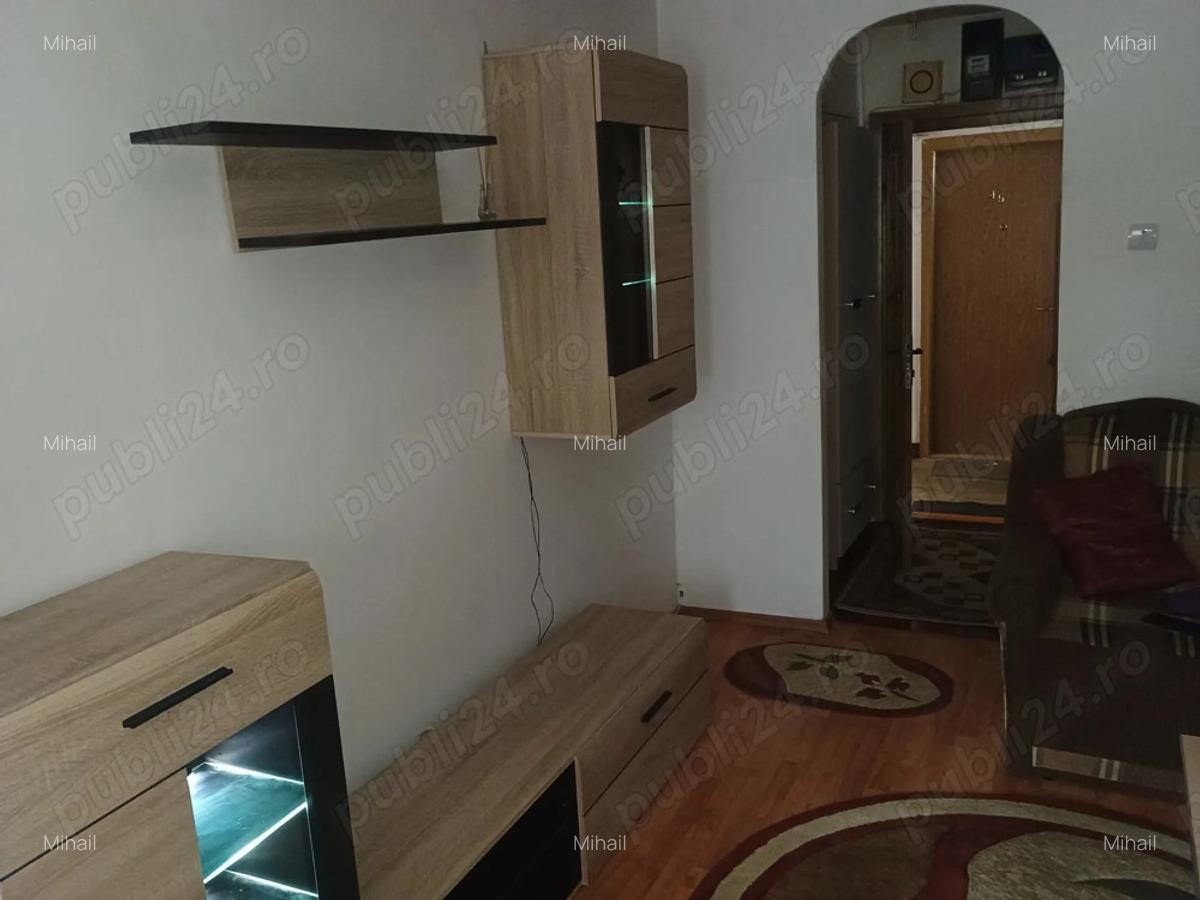 Ofer spre inchiriere garsoniera zona 1 Brasov - 9 Ofer spre inchiriere garsoniera zona 1 Brasov - 9