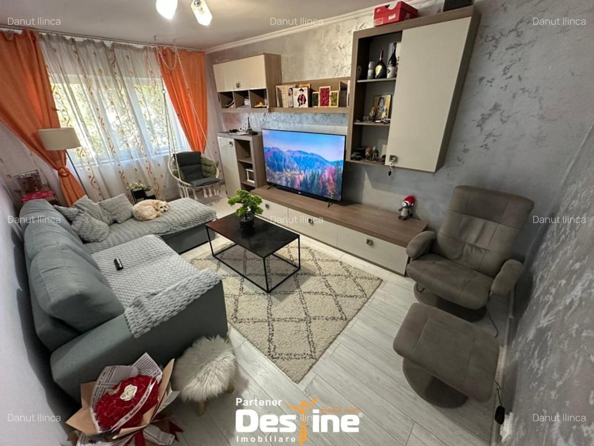 Apartament modern 2 camere, decomandat, 55mp, etaj 3, zona Vale - Pascani - 1