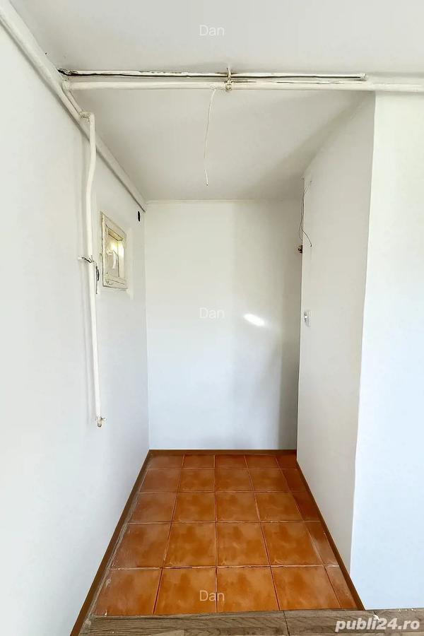 Garsoniera Sector 4 Piata Resita Costila - 3