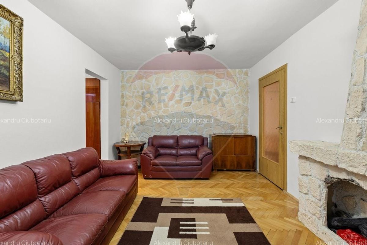 Apartament cu 3 camere de inchiriat - zona Boul Rosu - 2