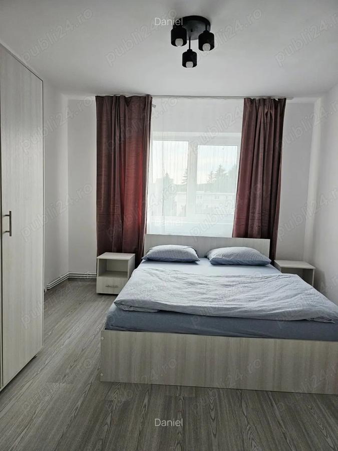 Apartament Semimobilat Central 4 camere Campina. De vanzare - 2 Apartament Semimobilat Central 4 camere Campina. De vanzare - 2