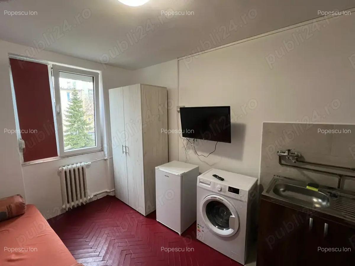 Proprietar, vand garsoniera zona Medicina - 1