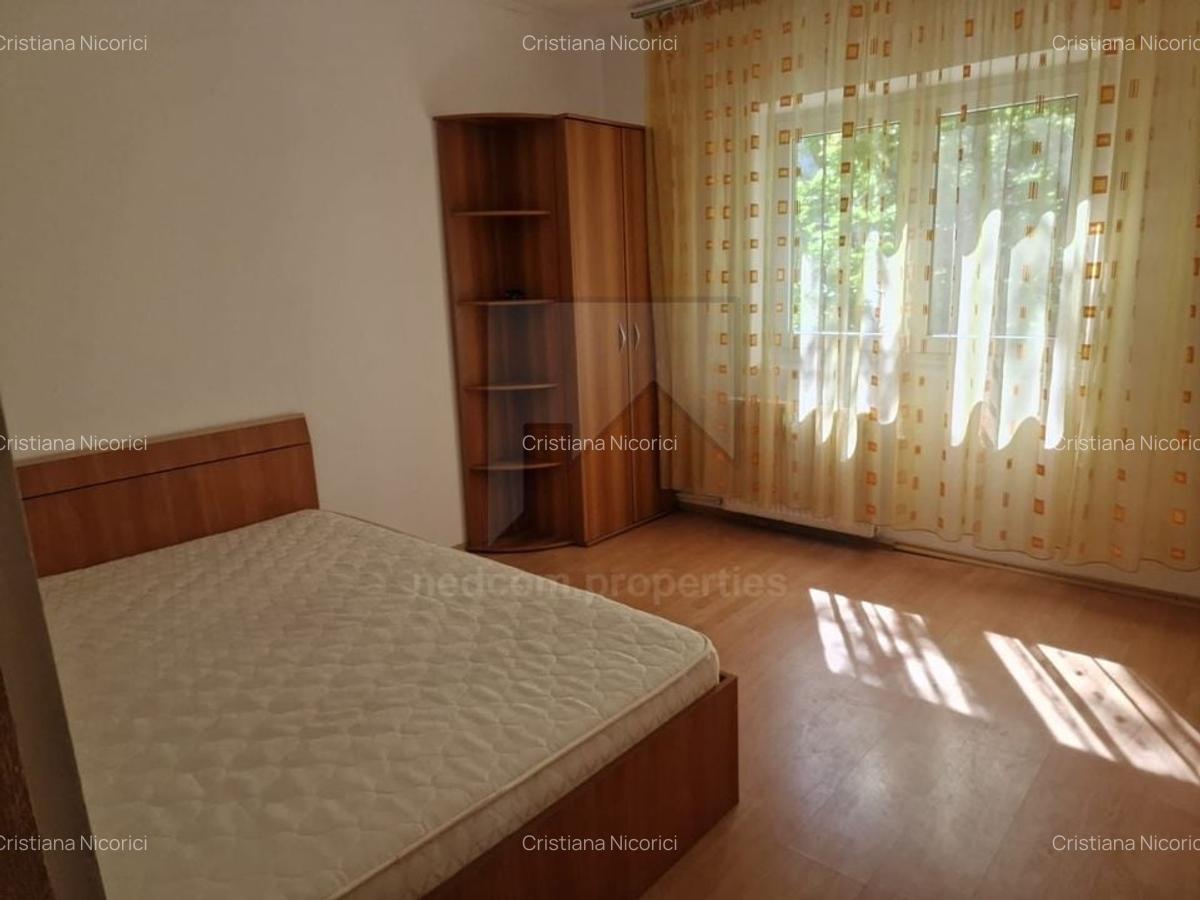 Apartament cu 3 camere decomandat, mobilat în Sebastian - 6