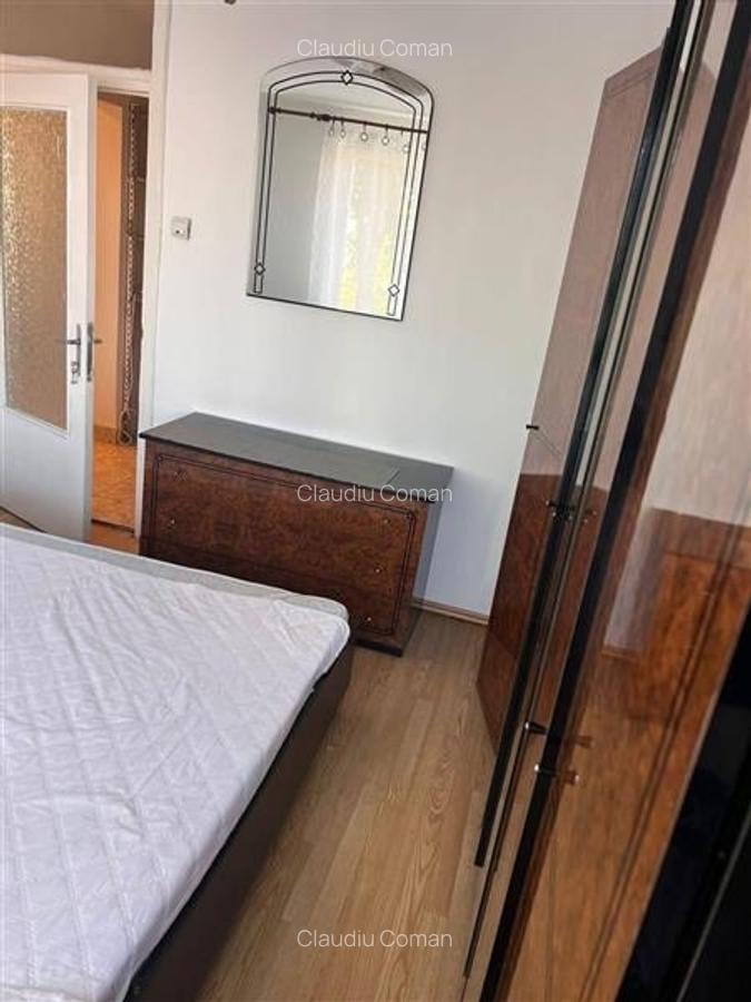 De inchiriat apartament 3 camere  Tractorul - 550 euro,85 mp. - 3
