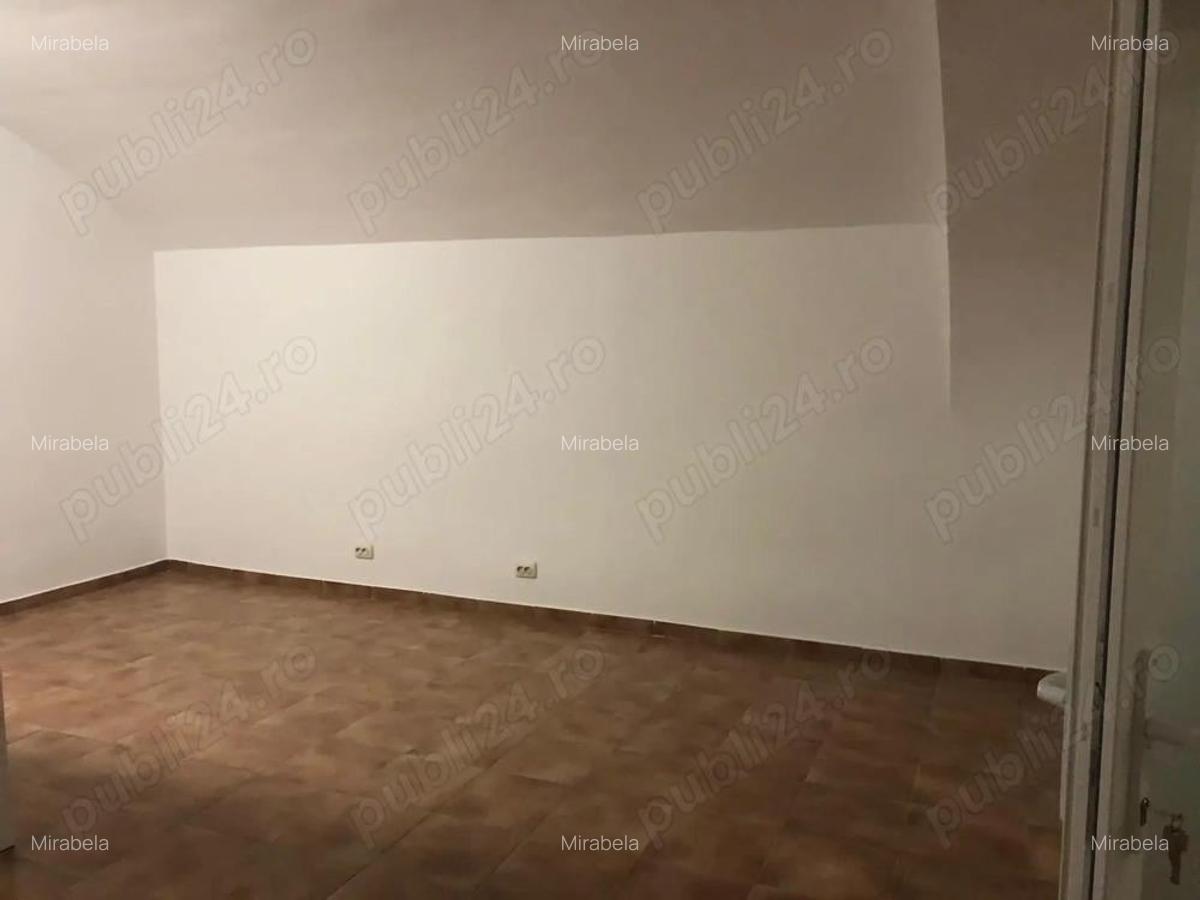 Spa?iu Ultracentral de inchiriat de la 1 Ianuarie - 6