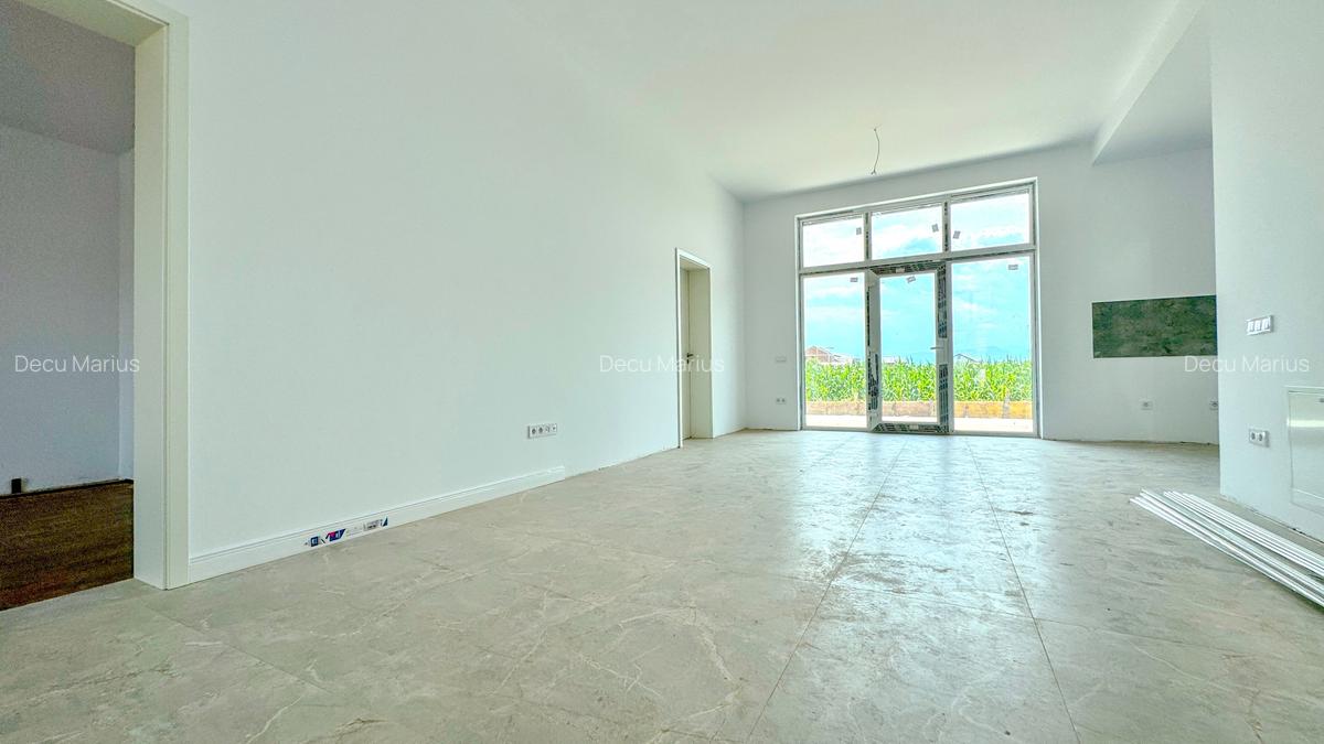 Casă cu 3 camere în Sânpetru - 5