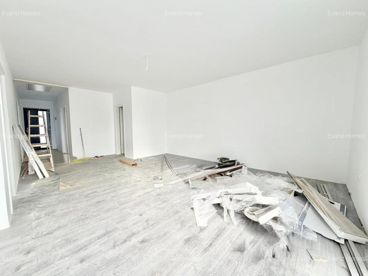 Duplex 4 camere si 2 bai - Toate utilitatile - Mosnita Noua - 4