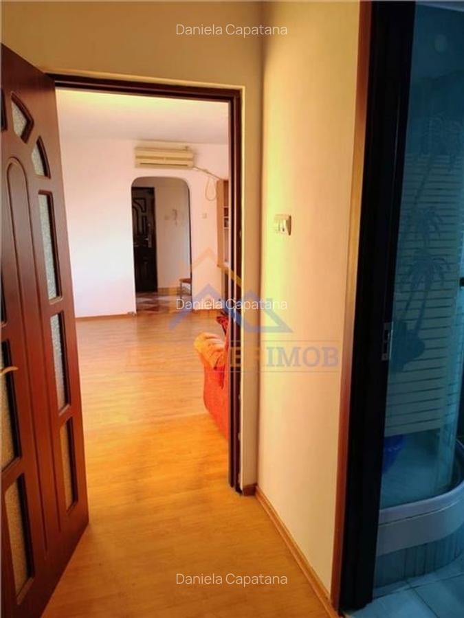 Apartament cu 3 camere semidecomandat în Valea Ialomiței - 9