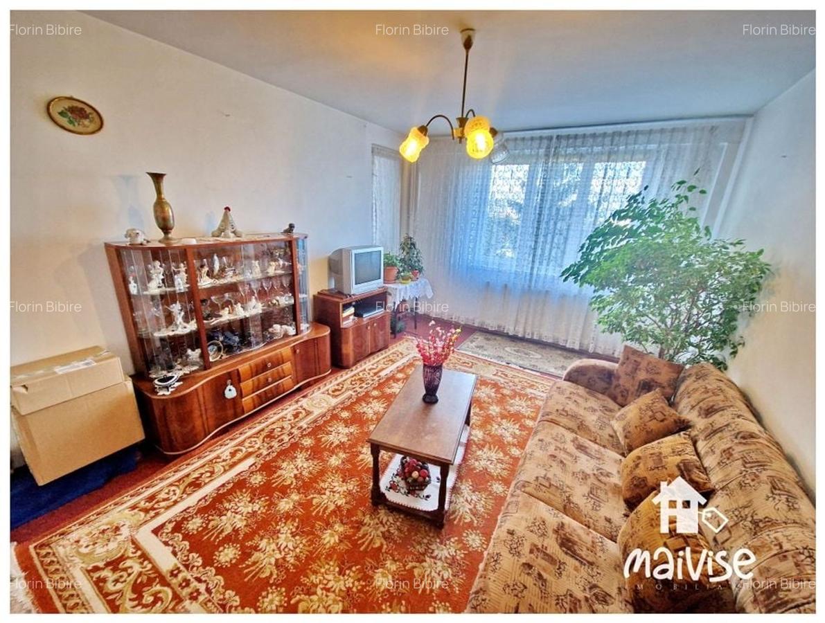 Apartament 3 camere de vanzare, zona Grivitei - 3