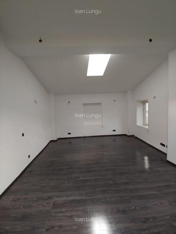 Zona Eminescu Dacia S+P+1+M  290 mp utili zona de birouri - 2