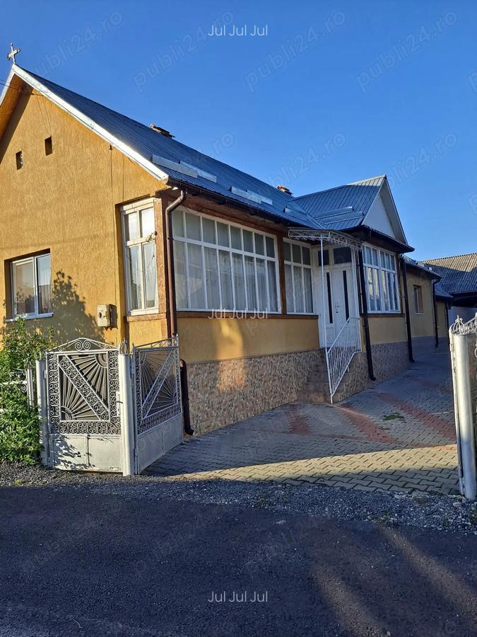 Casa de vanzare la ?ara cu gradina spa?ioasa - 2