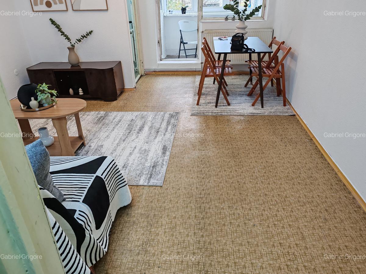 Garoniera libera la vazare zona Grivitei - 1