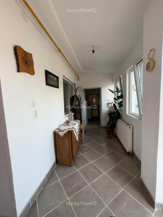 Casa cu trei camere avand 90mp suprafata utila, 1.200 mp teren, in zona Mehala - 9