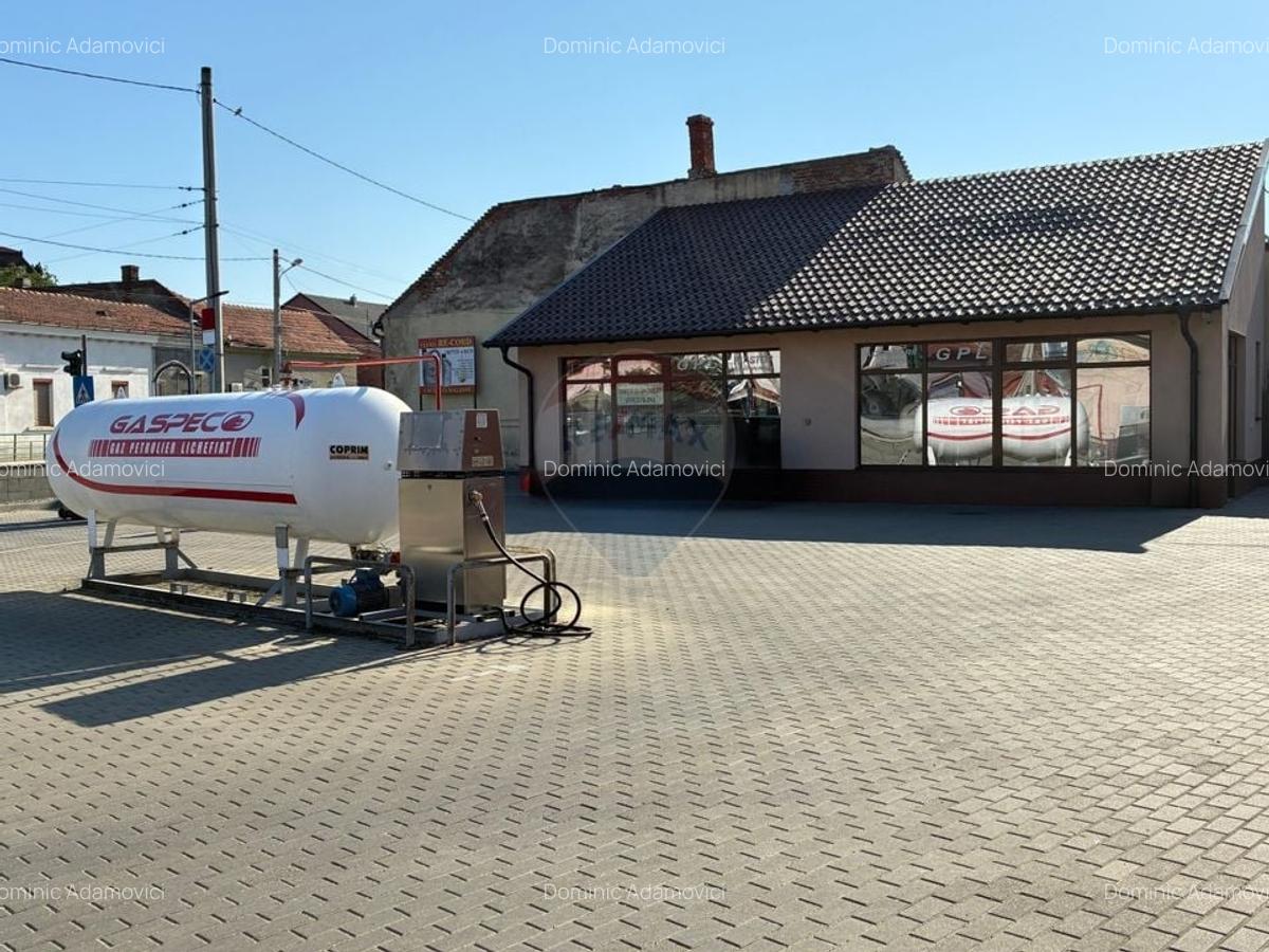 De inchiriat spatiu comercial  + posibilitate preluare statie GAZ - 3