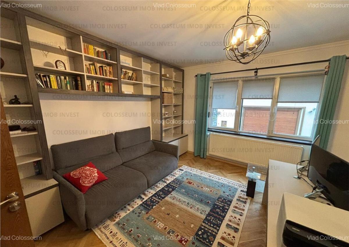 Casa cu 5 camere+garaj - zona Centrul Istoric - 3