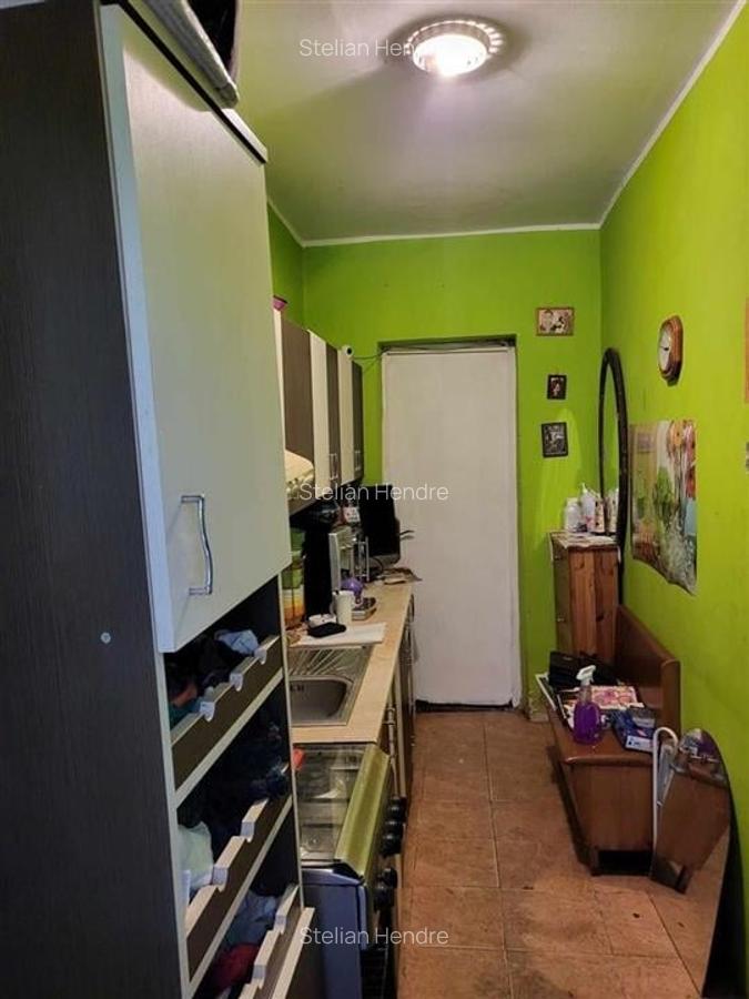 Apartament cu 2 camere decomandat în Valenta - 2
