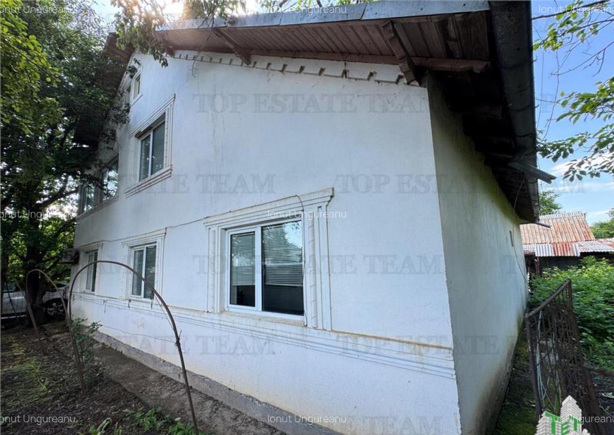 Casa de - Movilita, jud. Ialomita - 2000 mp teren, pozitie - 18