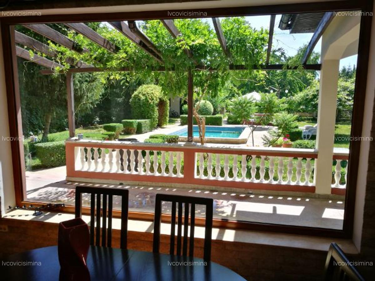 Casa cu piscină - 4