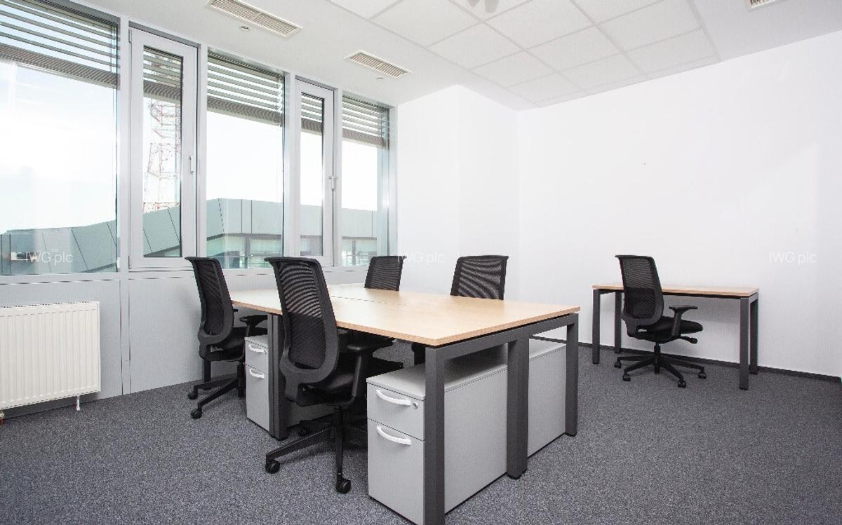 Spa?iu de birou privat pentru 5 persoane in Regus Sun Business Centre - 4