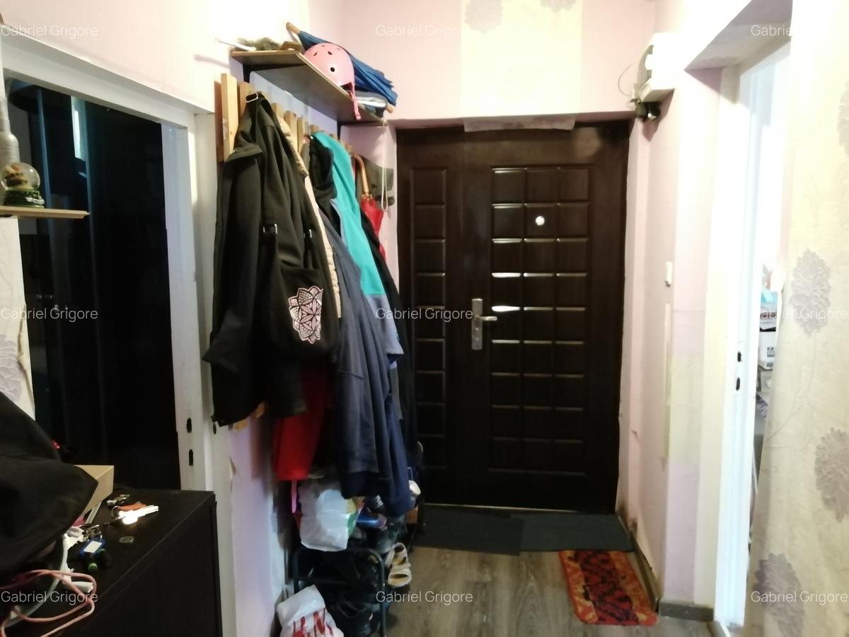 Apartament cu 3 camere decomandat în Griviței - 10