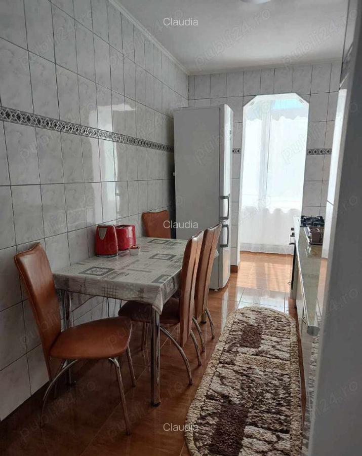Apartament de 3 camere zona ASTRA - 1