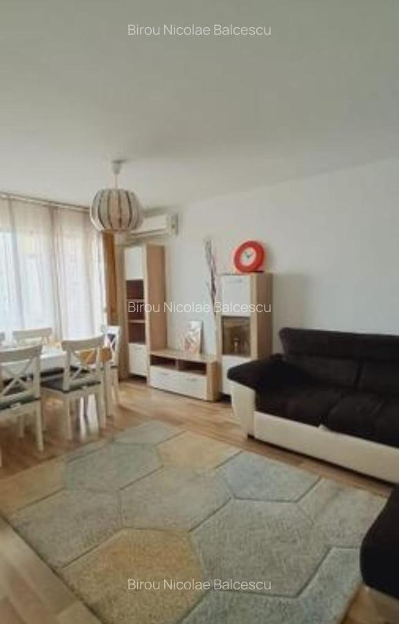 Apartament 4 camere langa gura de metrou Bucur Obor - 1