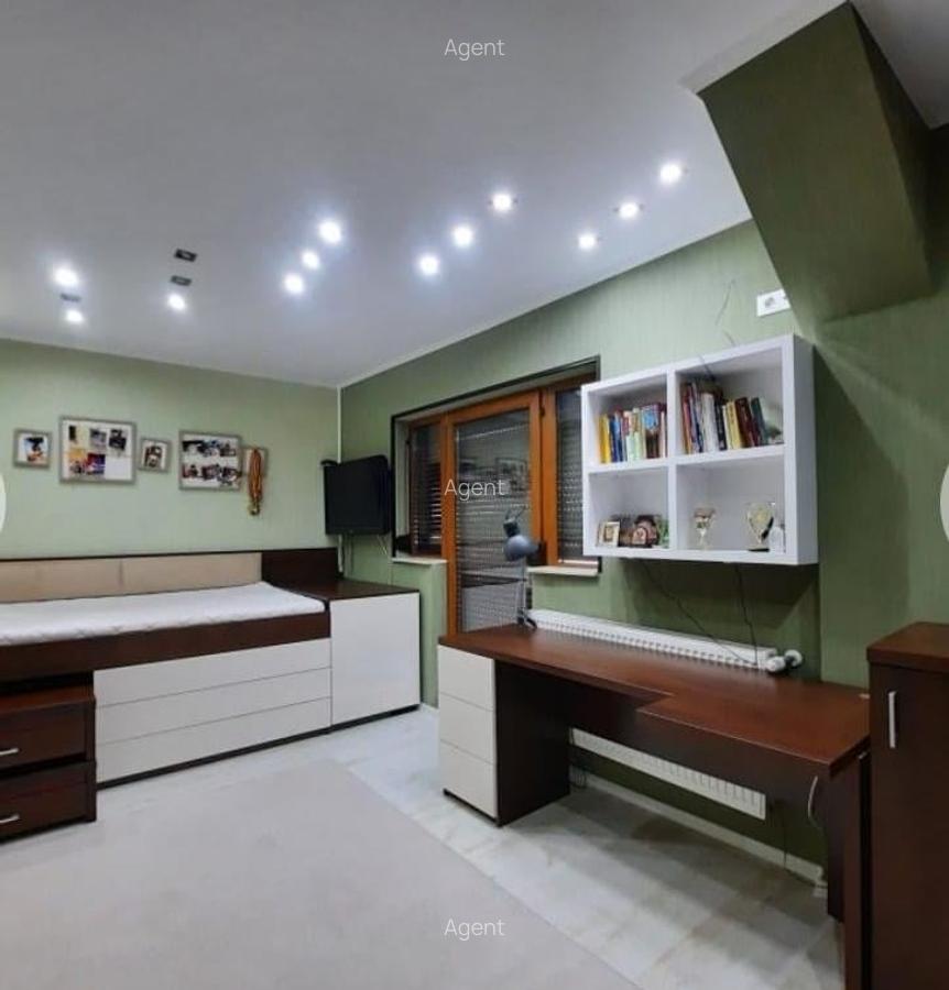 Casă cu 7 camere în Cumpăna - 4