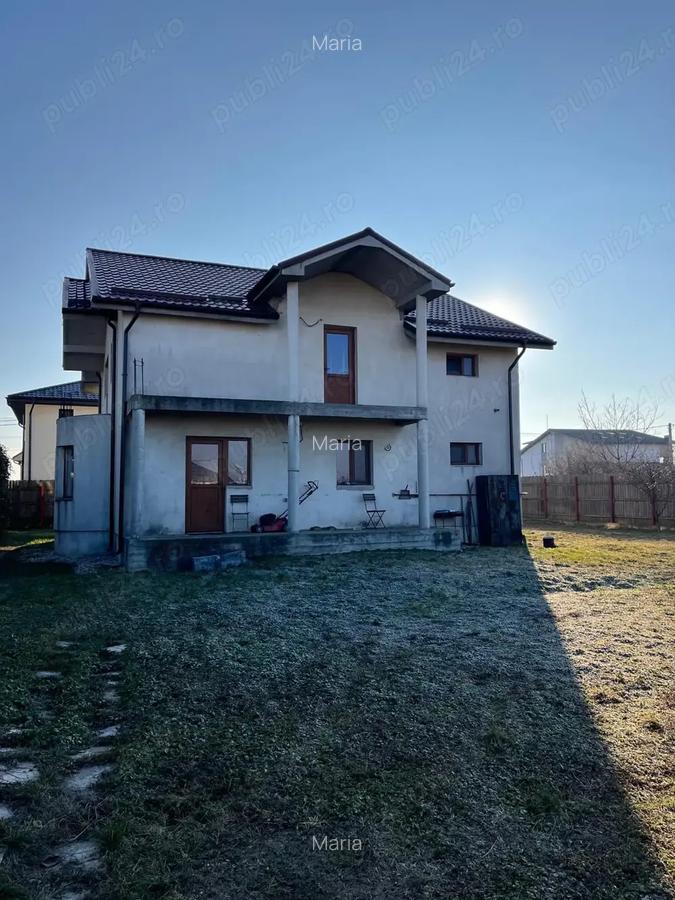Vand casa zona Strehare?i - 2
