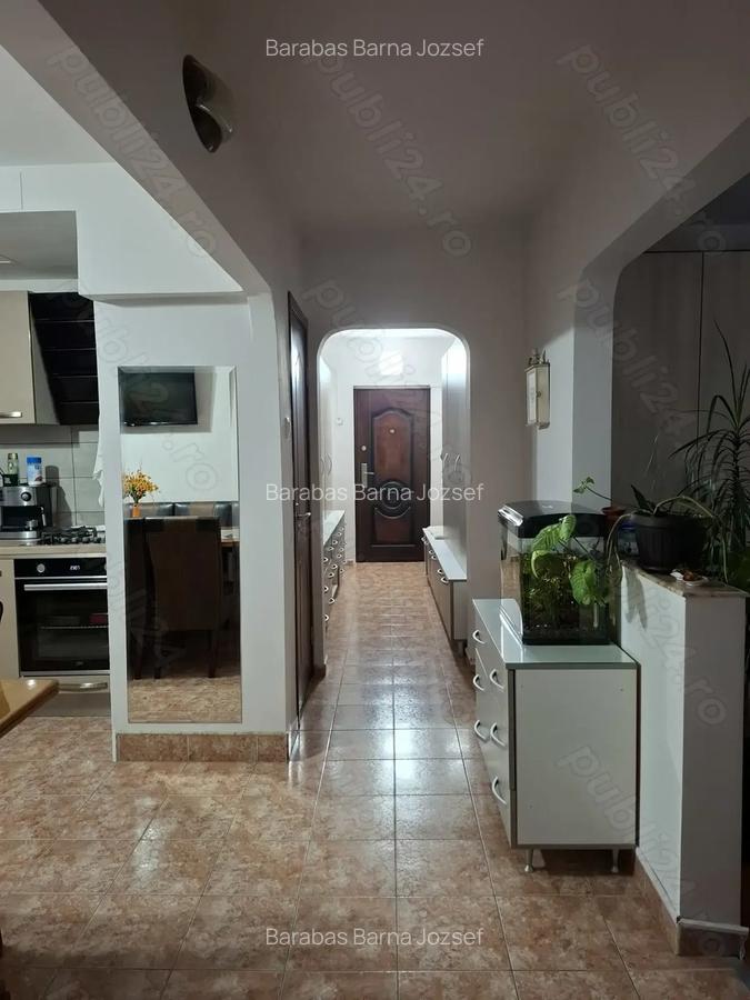 Apartament 3 camere MOBILAT, zona Tudor + garaj langa bloc - 4