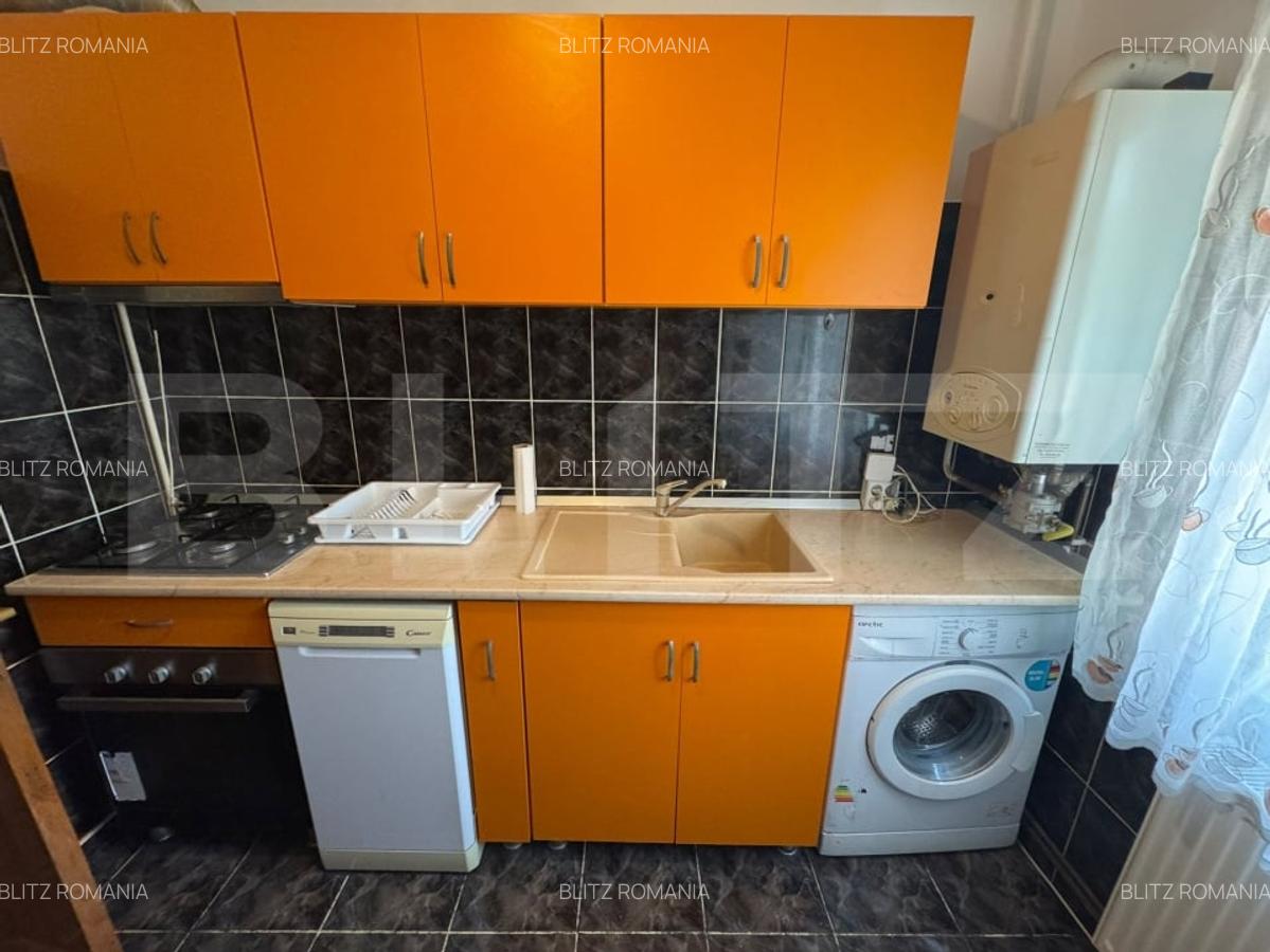 Apartament de vanzare, cu 2 camere, etaj intermediar, bulevardul Tutora - 6
