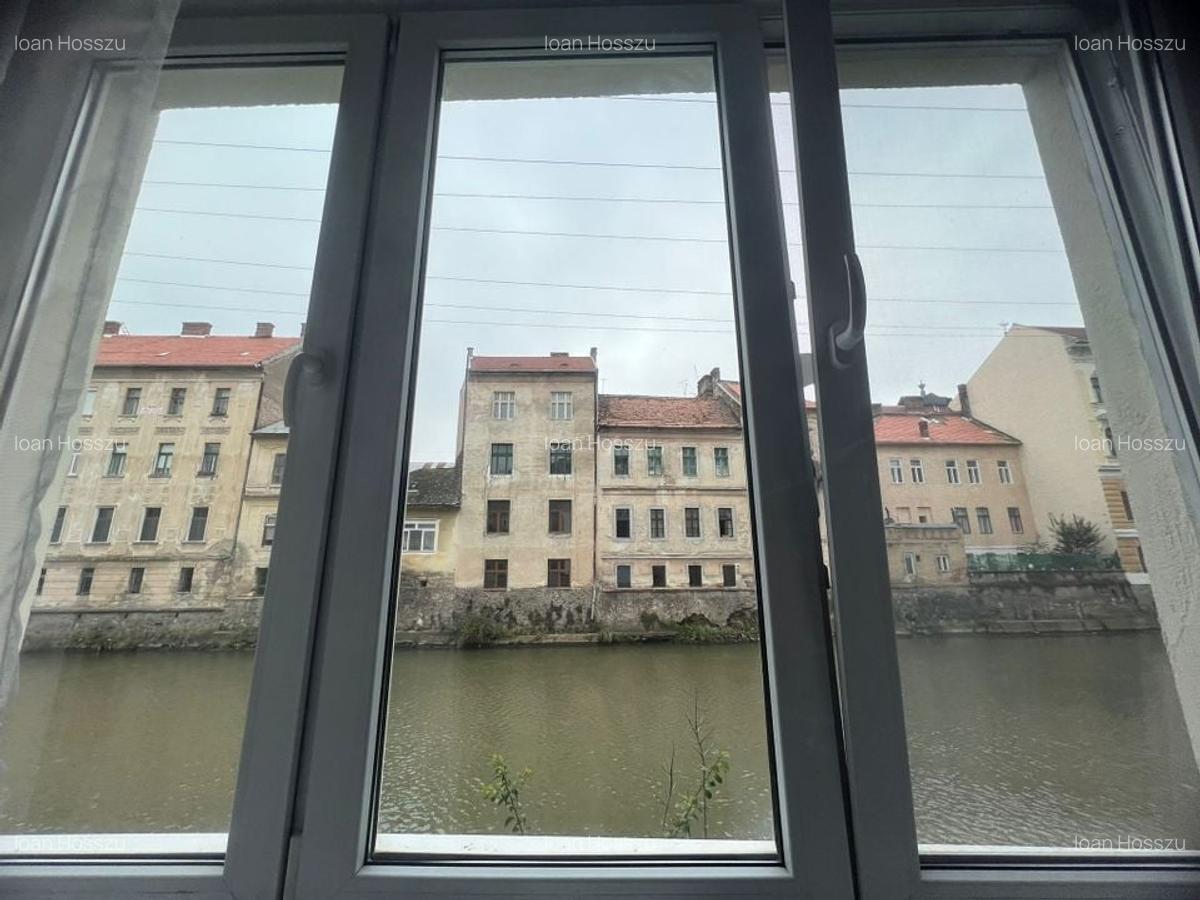 Exclusivi! Apartament central cu vedere superbă spre Somes, str Dacia - 10