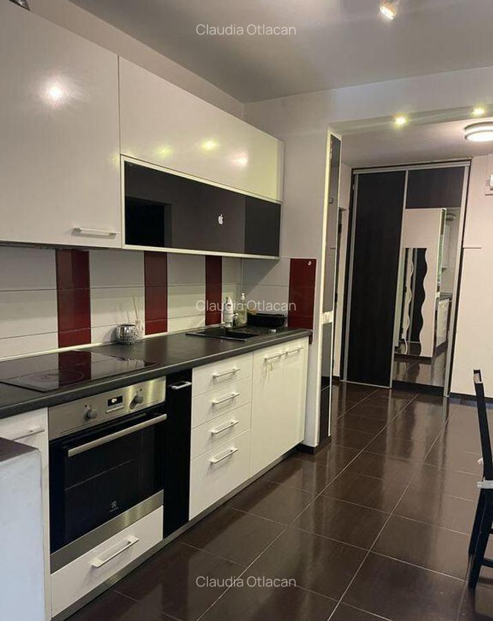 Apartament 3 camere - str. Garnitei - 1