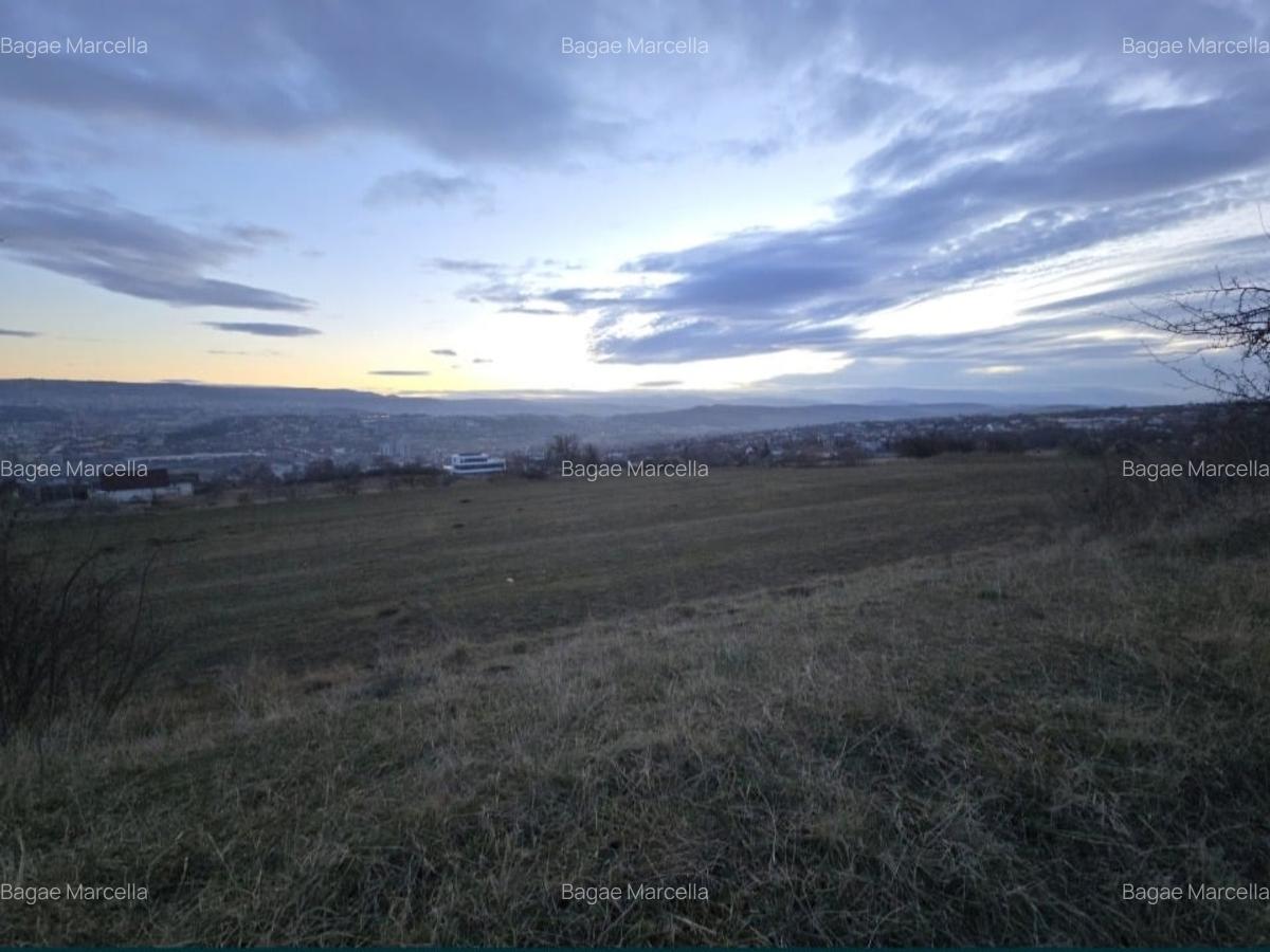 Vând teren extravilan în cartierul Dâmbul Rotund, în zona străzii Colonia Breaza - 4