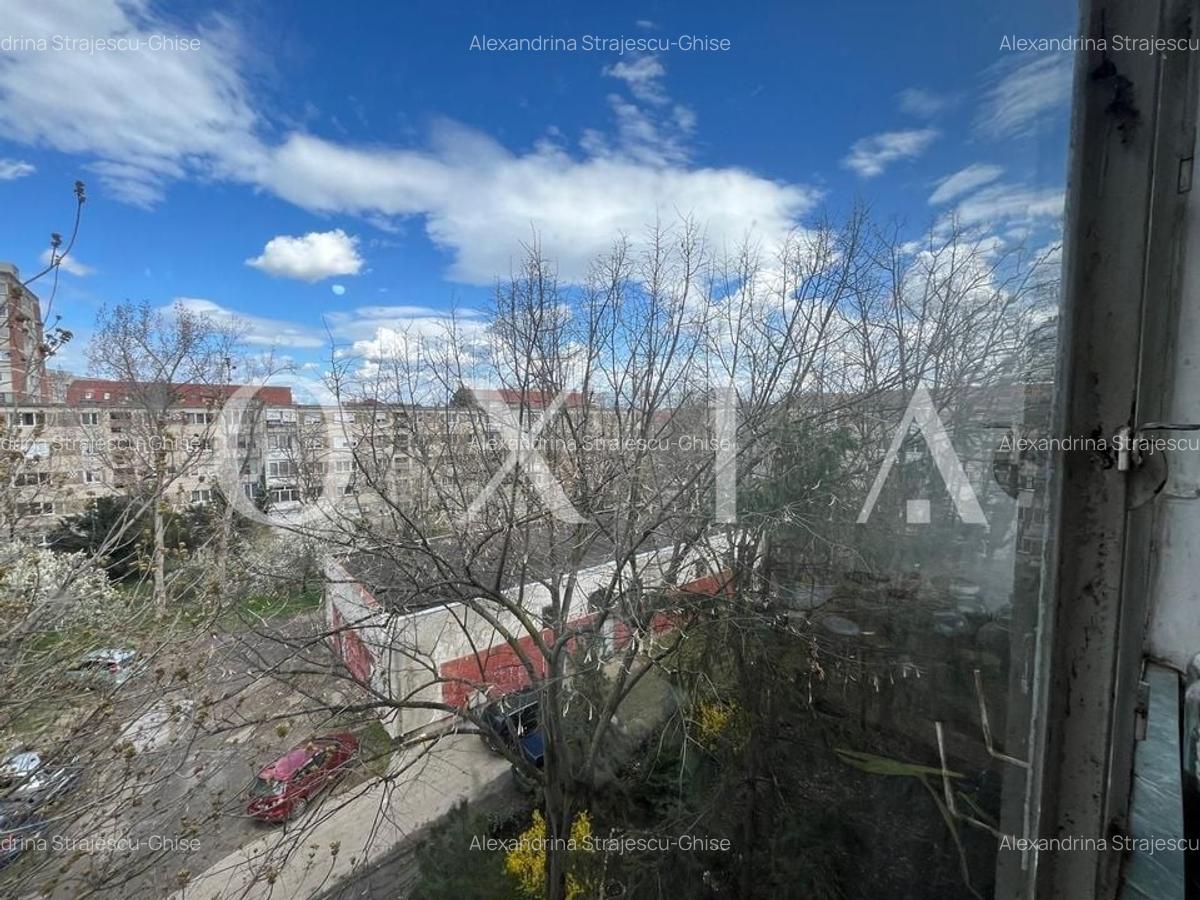 SX533 Dacia, Apartament 3 camere - necesita renovare - 9