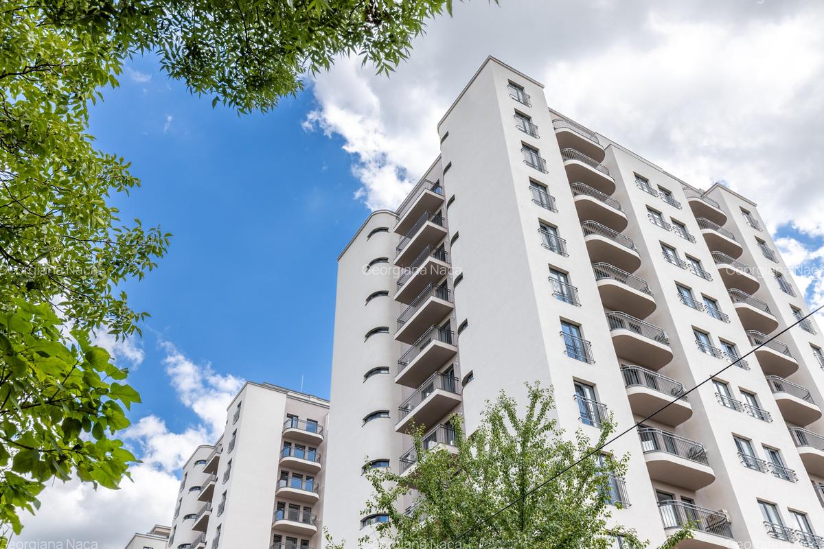 Garsoniera open space luminoasa, cu priveliste uimitoare in parcul Tineretului - 1