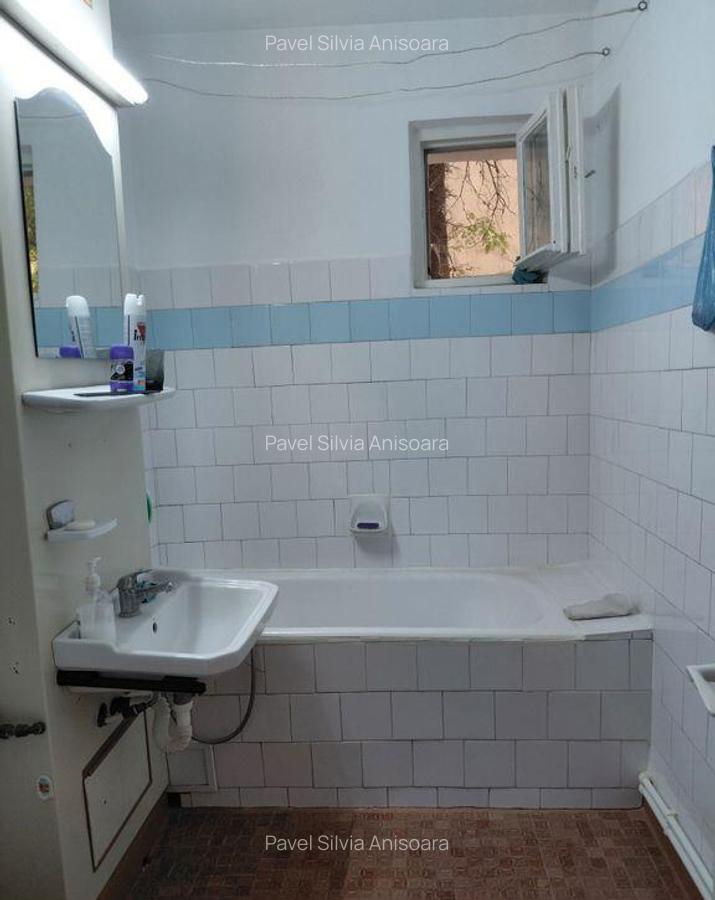 Apartament 3 camere decomandat 68 mp Galati zona IREG - 18