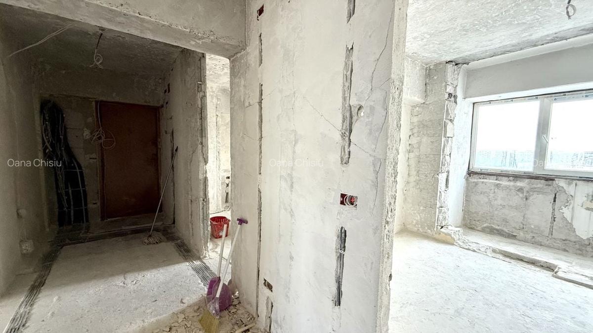 APARTAMENT SPATIOS CU VEDERE PE 2 PARTI - 4