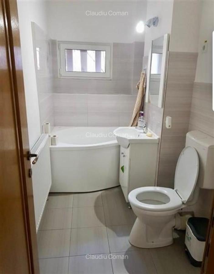 Apartament cu 3 camere decomandat, mobilat în Centrul Civic - 4