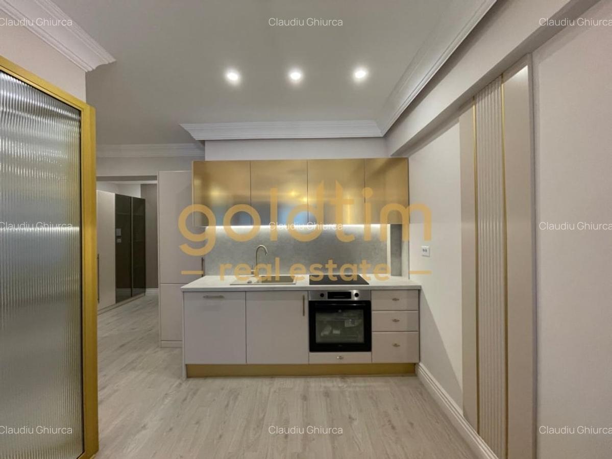 STUDIO SUPERB/DESIGN UNIC/PIPERA OMV/MOBILAT SI UTILAT - 10