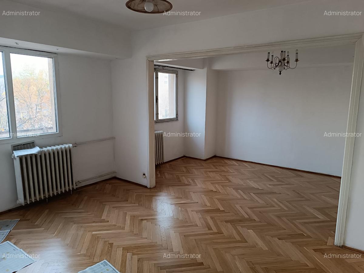 Apartament cu 4 camere decomandat în Drumul Taberei - 1