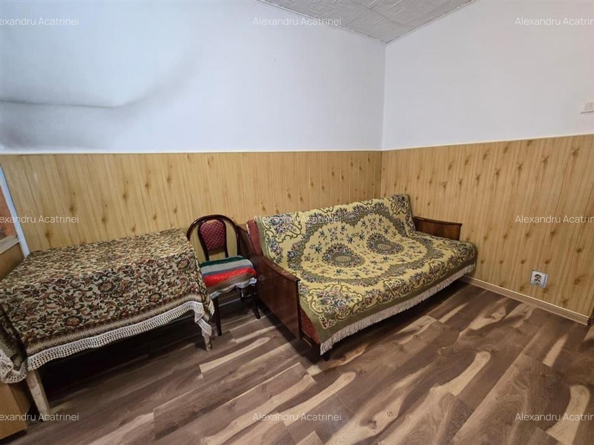 Etaj 1 - Nicolina , garsoniera mobilata, libera - 4