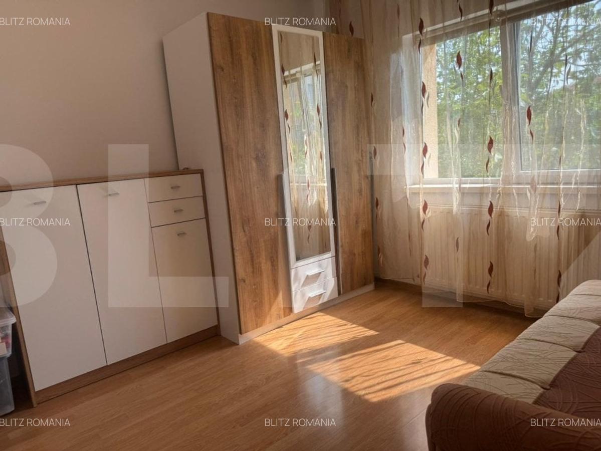 Apartament de vanzare, cu 3 camere, 73 mp, Soarelui - 11