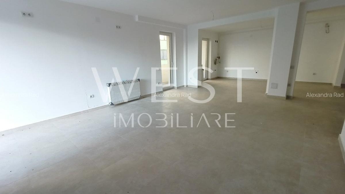 Spatiu Comercial de Inchiriat | 54mp  + 17 mp Terasa | 2  Parcari | - 2