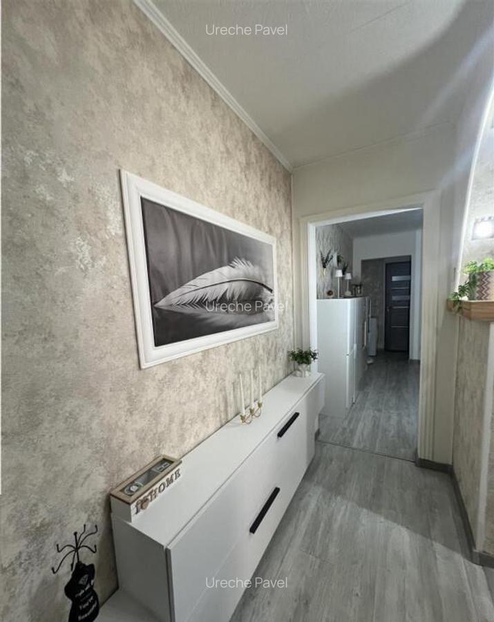 Apartament cu 3 camere decomandate si balcon etaj 2 zona Vas - 6