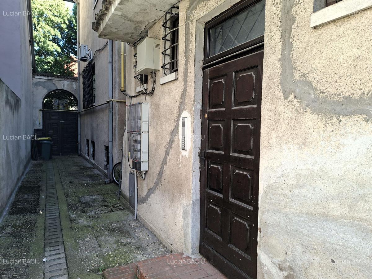Investiție - 2 camere la mansardă 18 mp + pod 166 mp + teren 60 mp / comision 0% - 2