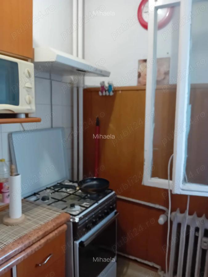 Proprietar vand garsoniera langa Mall Plaza Romania 2 9 - 5 Proprietar vand garsoniera langa Mall Plaza Romania 2 9 - 5